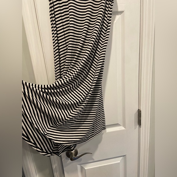 Old Navy Size S Black White Stripe Sleeveless A Line Knit Stretch Mini Dress - Picture 2 of 11
